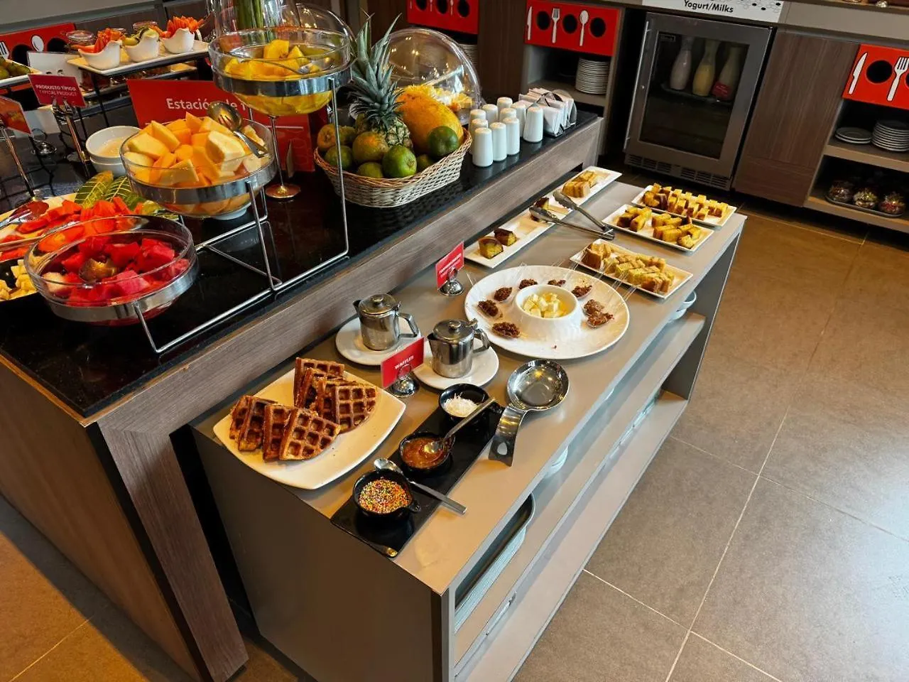 Hampton By Hilton Cali Hotel 4*,