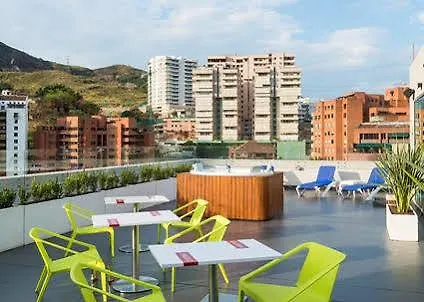 Hampton By Hilton Cali Hotel